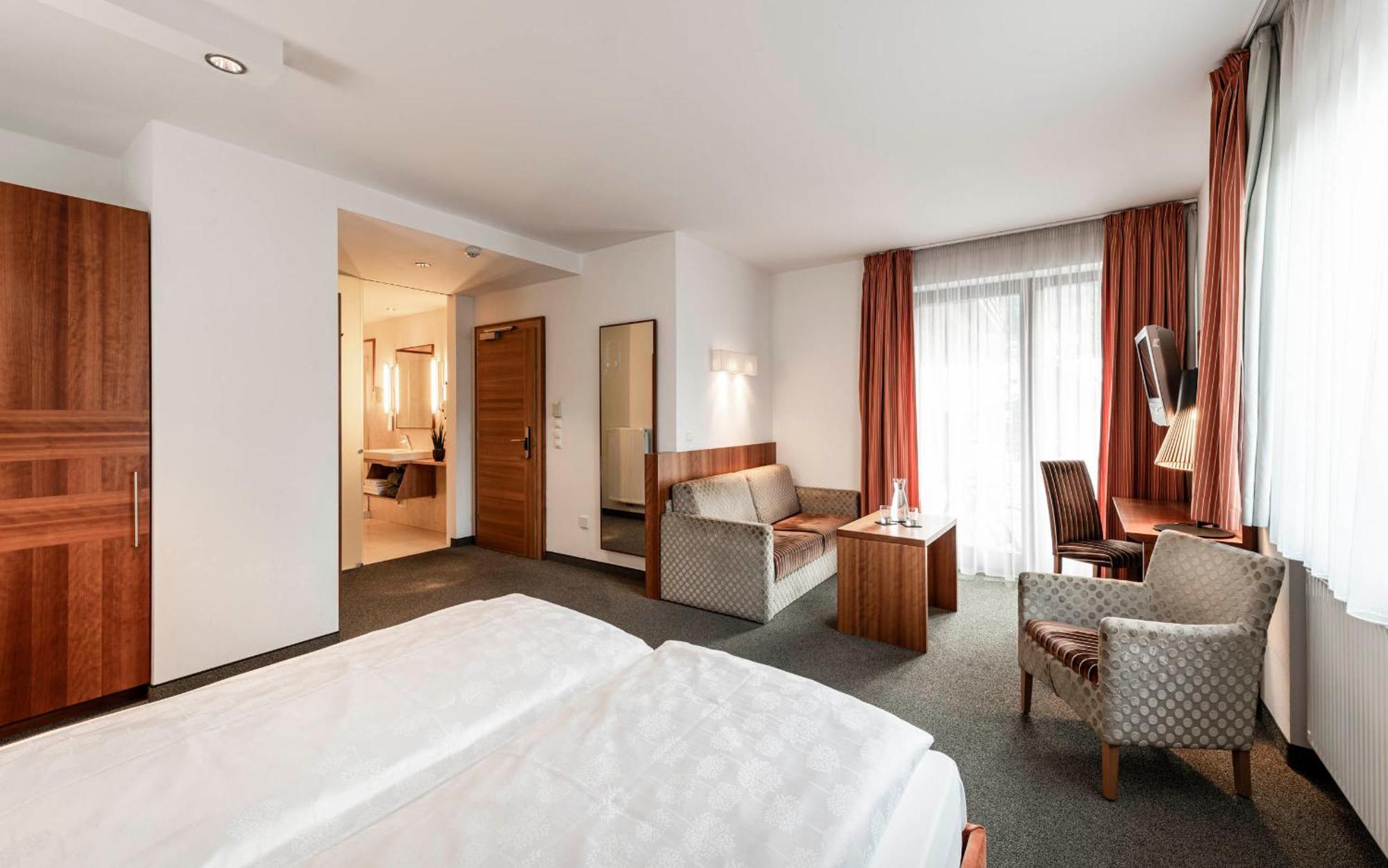 Hotel Clara Varna Esterno foto