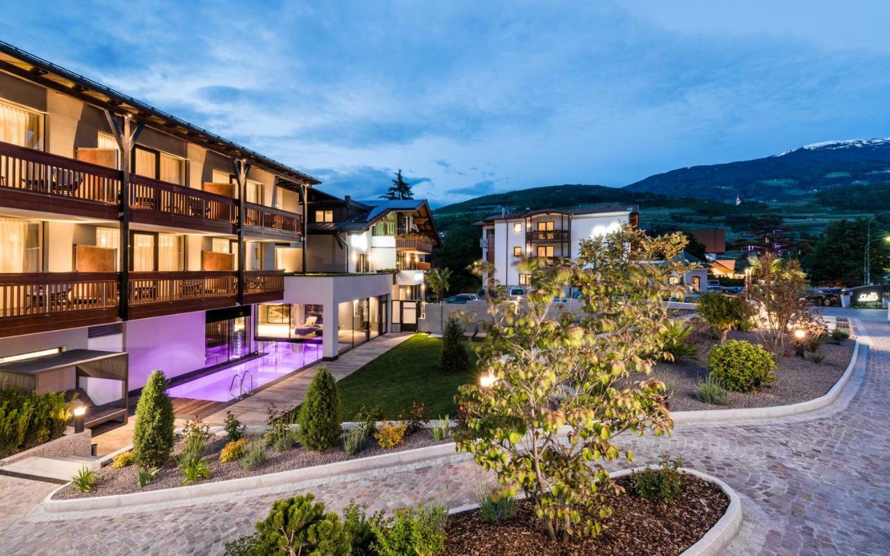 Hotel Clara Varna Esterno foto